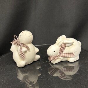Pier 1 Set Of Two White Ceramic Rabbits